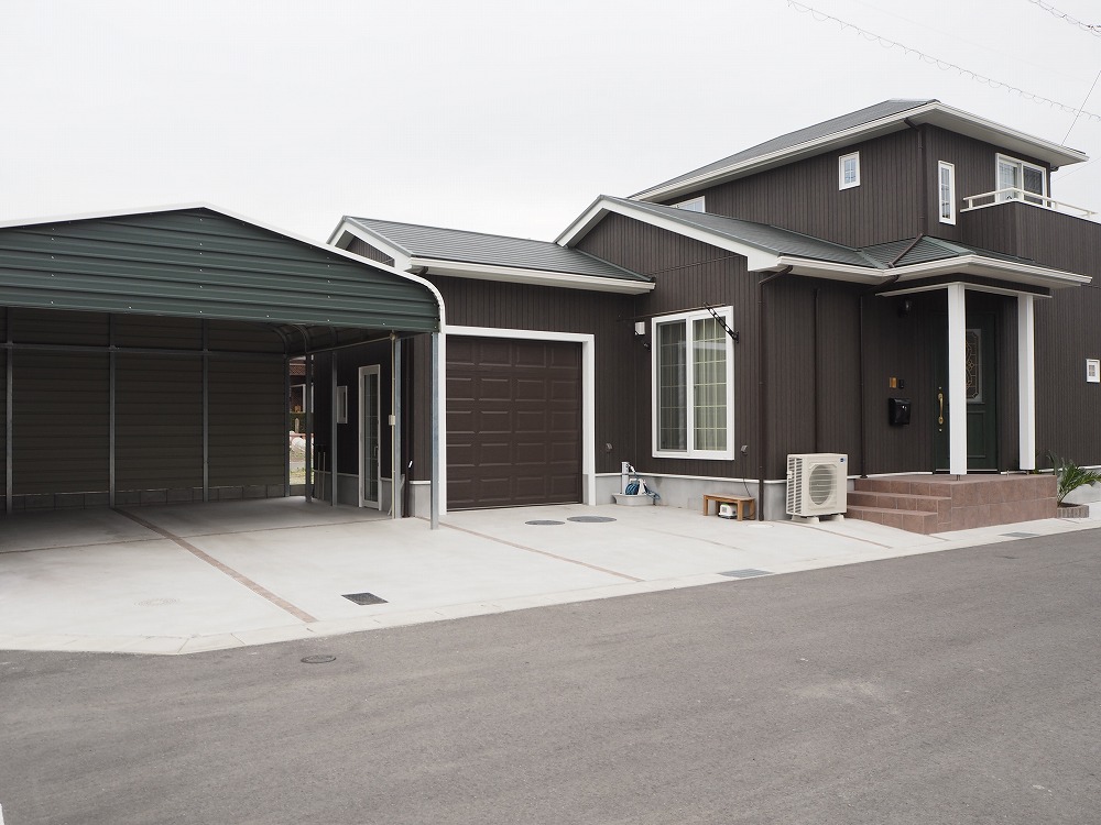 ハーレーと猫と暮らす、ガレージハウス（3LDK＋ガレージ・27坪）