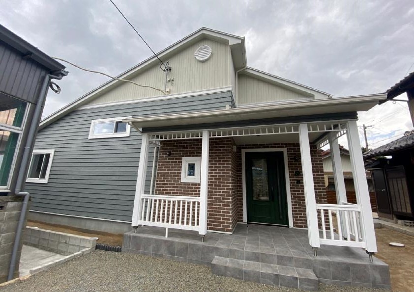 趣味のサンゴを感じる家（2LDK＋水槽部屋＋勾配天井・27坪）